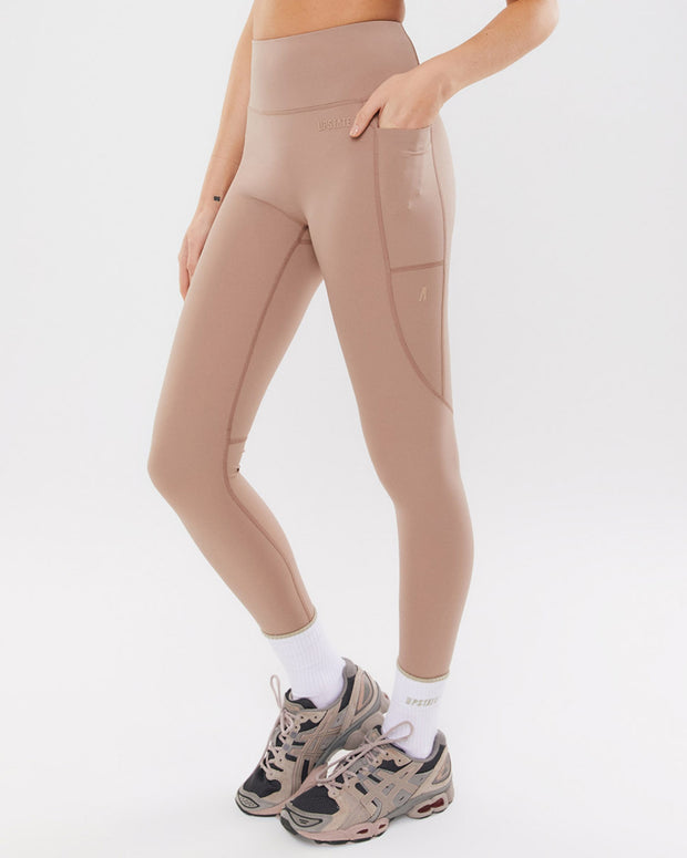 7/8 Butter Pocket Tight - Mocha