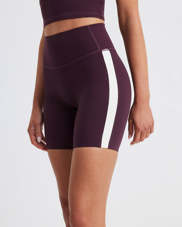 Air Sculpt Stripe Bike Short - Merlot