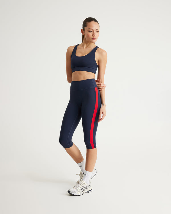 Air Sculpt Capri Tight - Midnight Navy/Crimson